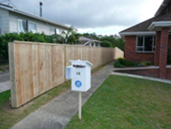 We do fencing. Call us for any fencing jobs in Auckland